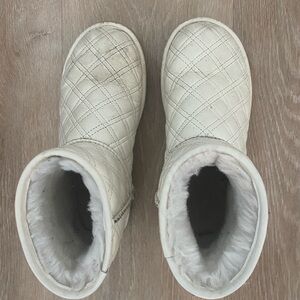 White Leather Quilted Uggs size 7